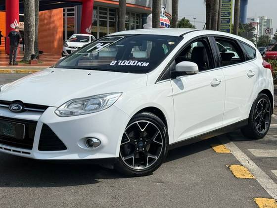 FORD FOCUS 2.0 TITANIUM 16V FLEX 4P POWERSHIFT FORD FOCUS 2.0 TITANIUM 16V FLEX 4P POWERSHIFT